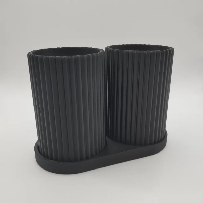 Toothbrush container 001