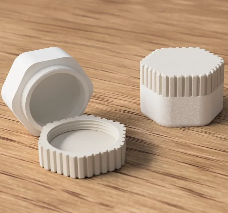 Travel container 001